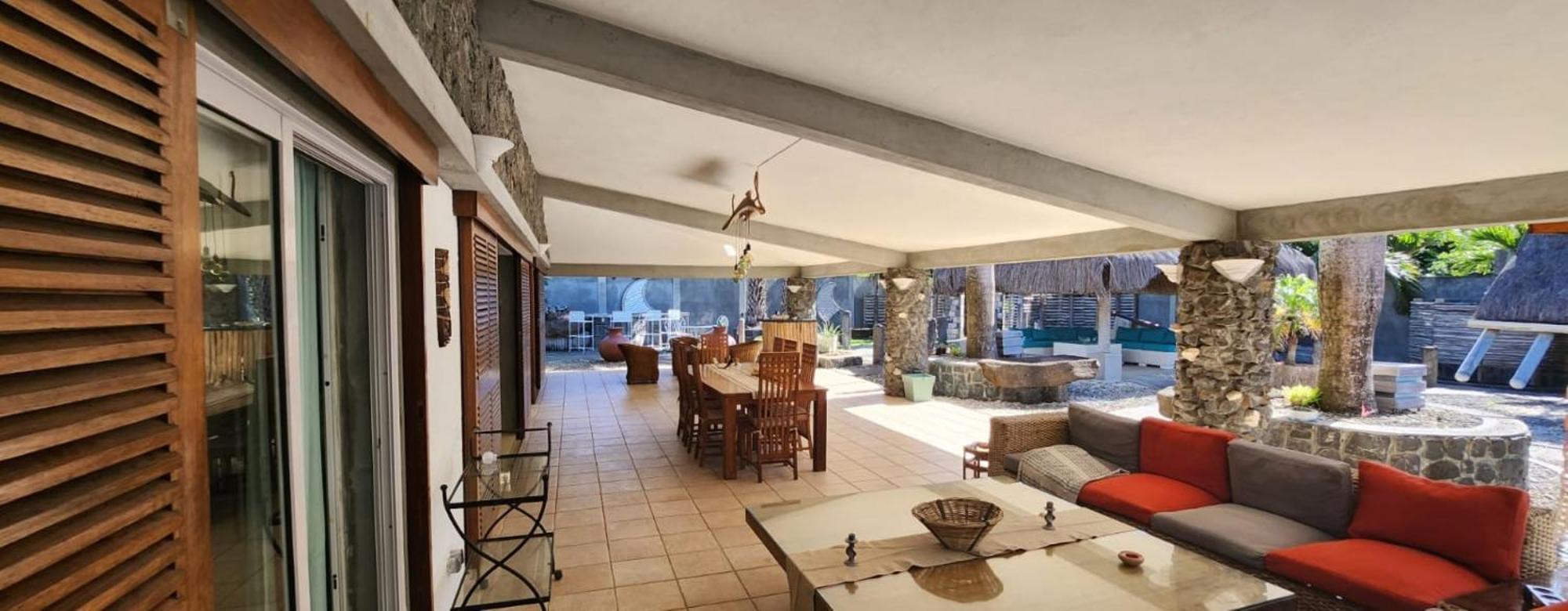 Carocanne Villa *